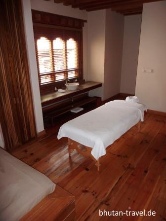 massageraum in einer villa des hotel uma